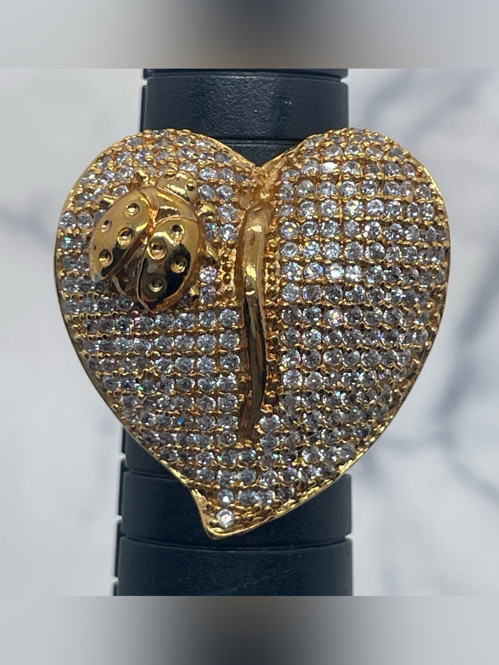 Chunky Pave Crystal Heart Cocktail Ring Gold Tone Ladybug Sz 7 No Maker’s Mark
